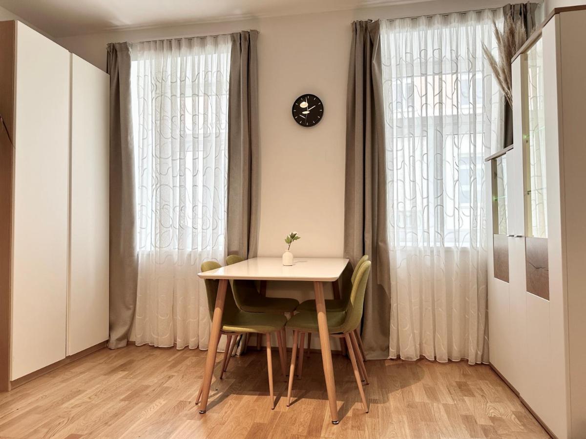 Book-A-Room Panda-Apartments Wien Eksteriør billede